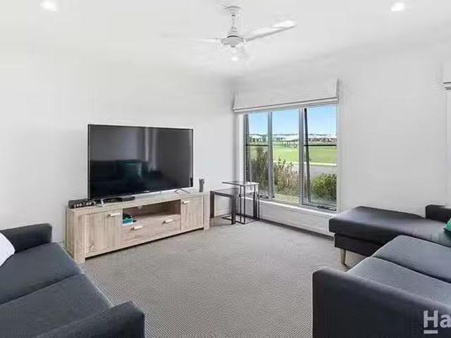 Nice 31 Blaxland Road, Urraween, QLD 4655
