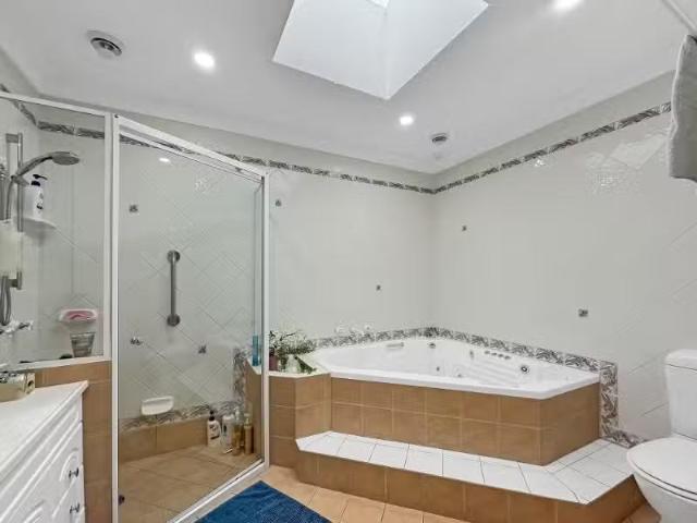 Charming 31 Davies Avenue, Springwood House for rent Listed b.