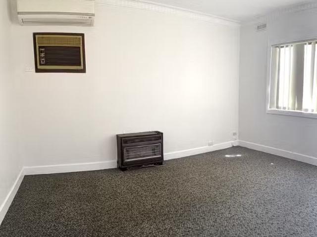 Charming 31 Elizabeth Street, St Albans VIC 3021
