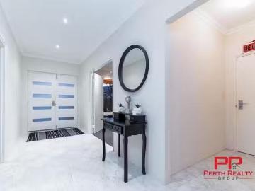 Charming 31 Loretta Fairway, Carramar, WA 6031