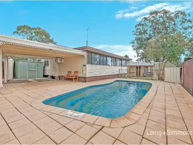 Just in! 31 Shackleton Ave, Tregear House for rent Listed by.