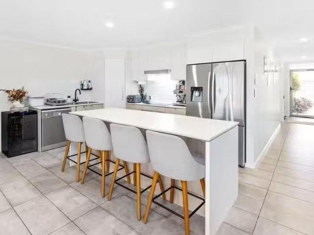 Cheap 3/1 Shaw Street, Meridan Plains, QLD 4551