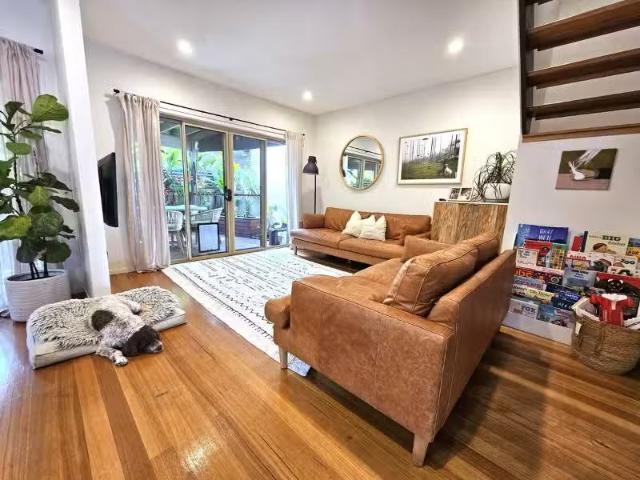 Nice 3/23 Coronation Avenue, Pottsville Townhouse for rent Li.