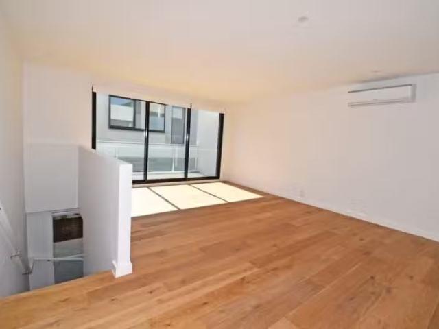 For Rent! 3/20 22 Worthing Road, Highett VIC 3190 Townhouse.