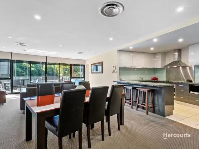 Unique 32/1 Collins Street, HOBART, TAS 7000 House for Rent