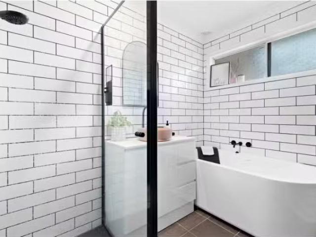 Cozy 32 Buffier Crescent, RUTHERFORD House for rent Listed by.
