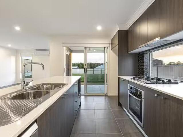 For Rent! 32 Horwood Drive, Mount Clear, VIC 3350