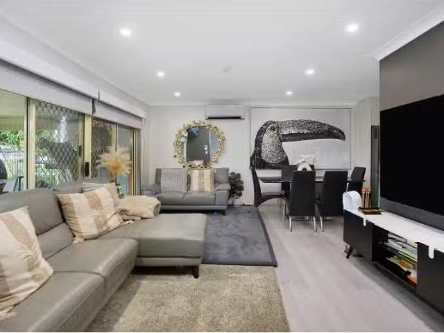 Cheap 32 Jindalla Crescent, HEBERSHAM House for rent Listed b.