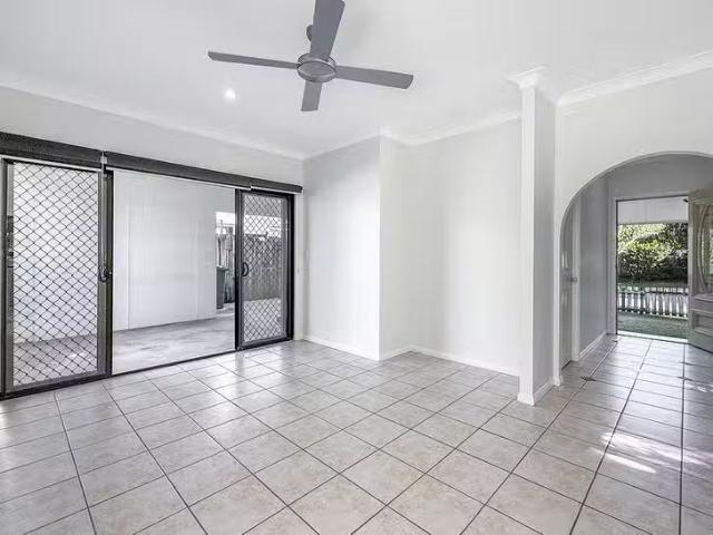 Nice 32 Rosslare Street, Caloundra West, QLD 4551