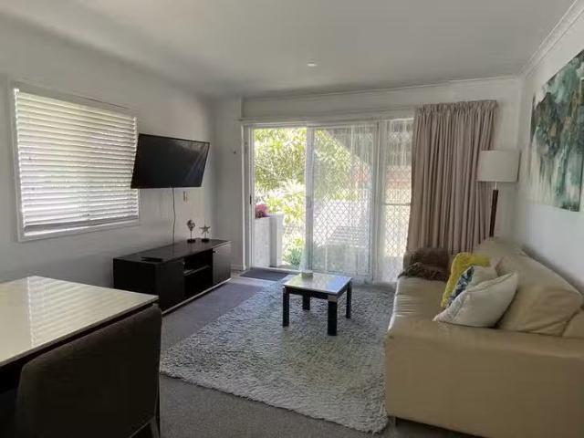 Cozy 32A Naranga Avenue, Broadbeach Waters, QLD 4218