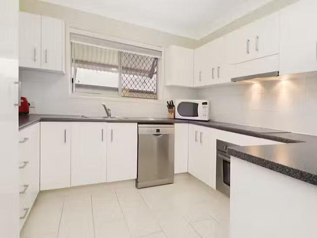 Charming 3/34 Stoneleigh Street, Albion, QLD 4010