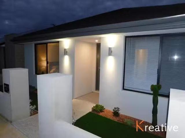 Nice 33 Nadilo Drive, Spearwood, WA 6163
