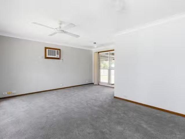 Nice 33 Russell Street, Clarence Town, NSW 2321