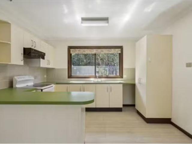 Unique 3 Archibald Place, TOORMINA House for rent Listed by D.