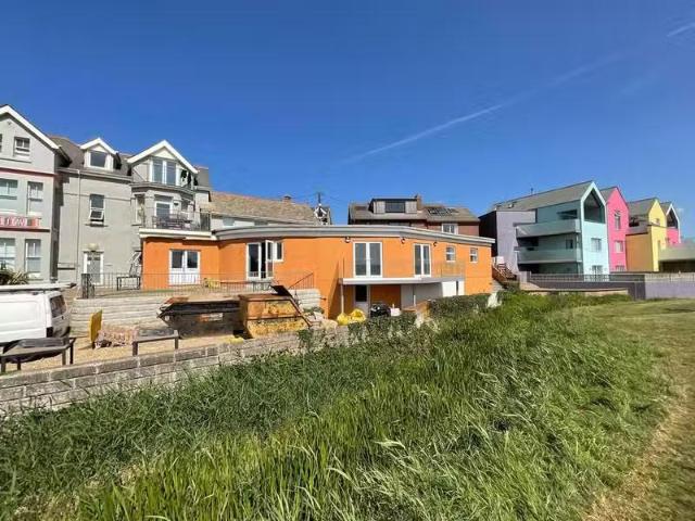 Cozy 3 BA 3 bedroom apartment for rent in Crooklets, Bude, EX23