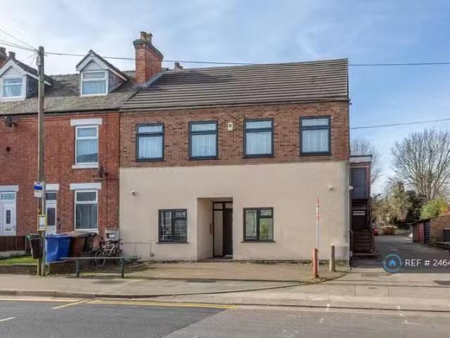 Deal! 3 BA 1 bedroom house share for rent in Tutbury Road, Bur.
