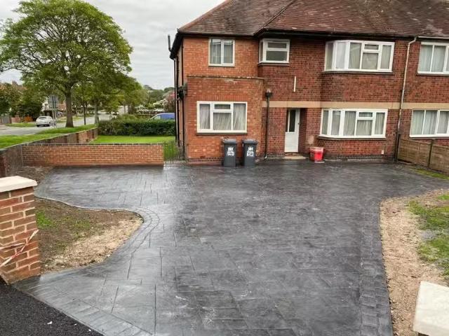 Deal! 3 BA 7 bedroom detached house for rent in Brunswick Stre.
