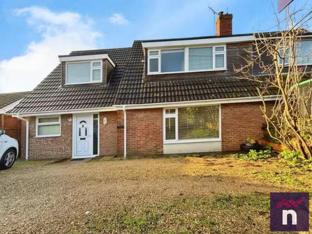 New 3 BA 4 bedroom semi detached house for rent in Copheap Lan.