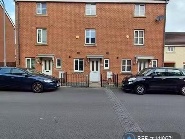 Deal! 3 BA 5 bedroom terraced house for rent in Ffordd Nowell.
