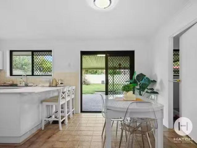 Deal! 3 Basie Court, Browns Plains, QLD 4118