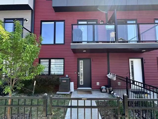 Cozy 3 bed 2.5 bath townhouse with A/C in Heritage Valley for rent