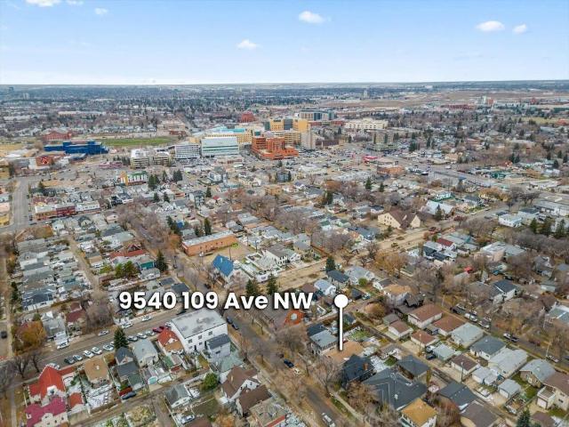 Cozy 3 bedroom 1 bath — 3 Bedrooms Duplex