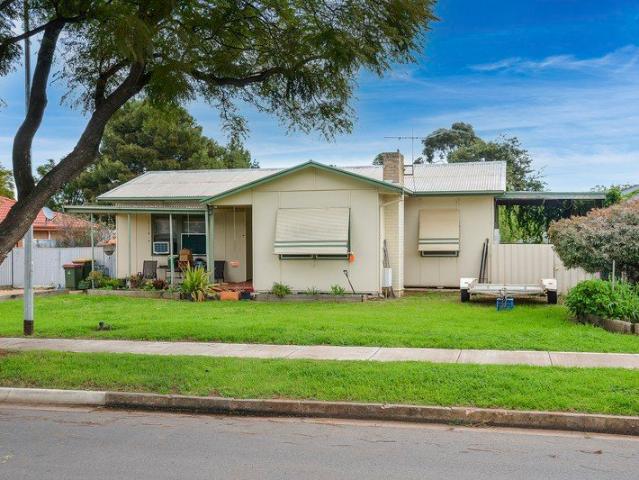 Cozy 3 Bedroom 1 Bathroom Home for Rent in Elizabeth North