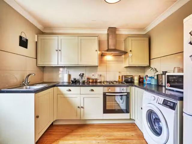 New 3 bedroom apartment for rent in Selby Avenue, St Albans, H.