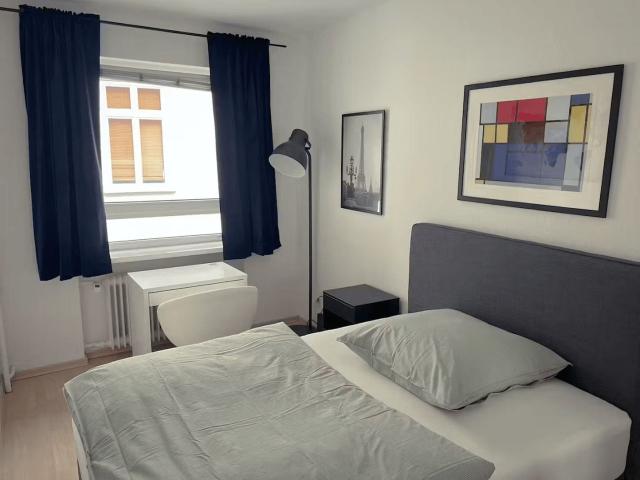 Cozy 3 bedroom apartment in Arndtstraße, Frankfurt Amsterdam Apartments for Rent
