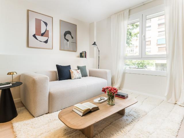 Cozy 3 Bedroom apartment on Av. de América