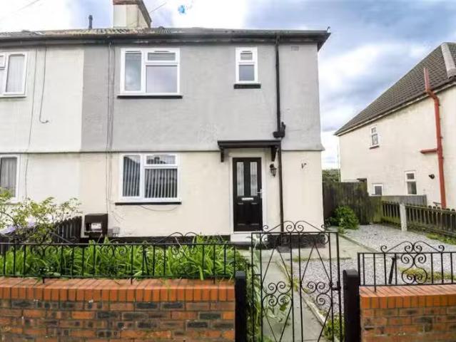 Unique 3 bedroom end of terrace house for rent in Gorsedale Ro.