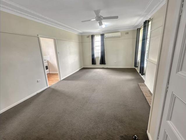 Cozy 3 Bedroom Home for Rent!