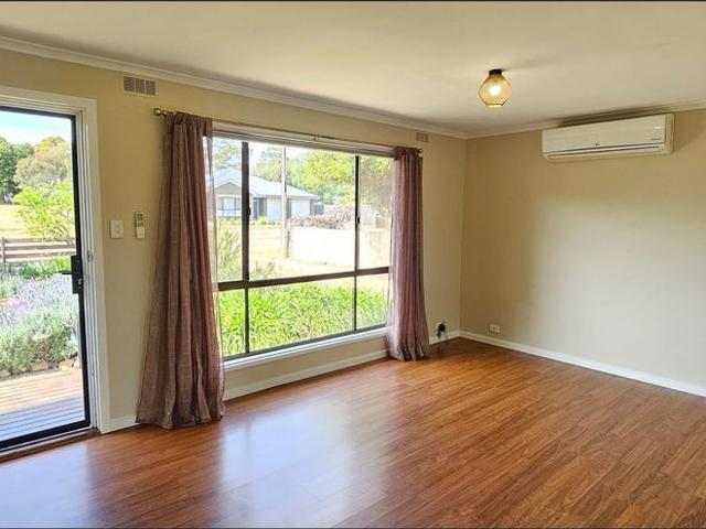 Cozy 3 Bedroom Home with Rural Views!
