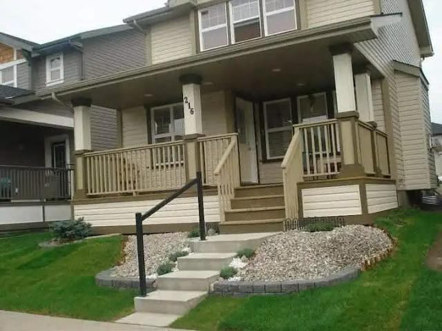 Cozy 3 Bedroom House in a beautiful Community of McKenzie Town