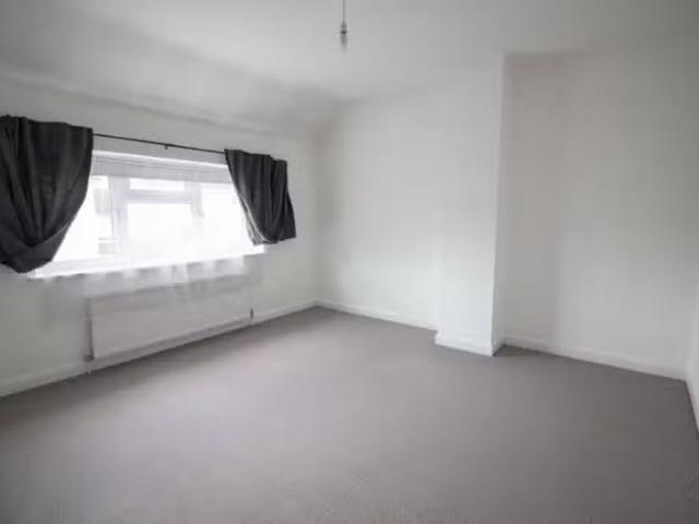 Charming 3 bedroom semi detached house for rent in St Aldhelms.