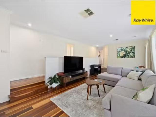 For Rent! 3 BR 3 Coburn Place, ISAACS House for rent Listed b.