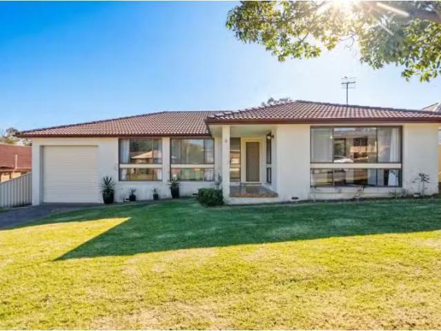 Nice 3 BR 3 Hillsdale Close, Gorokan House for rent Listed by.