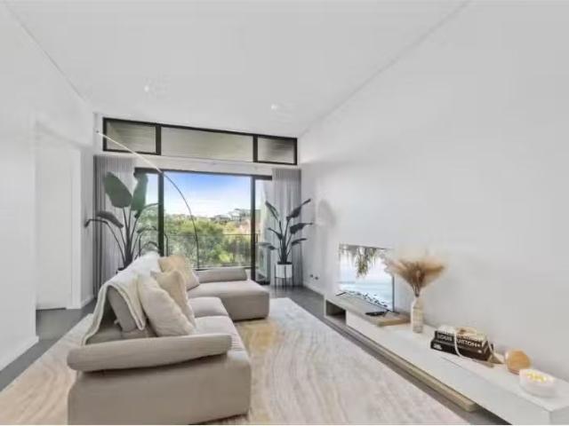 New 3 BR 10/65 Scenic Highway, Terrigal Apartment for rent Li.
