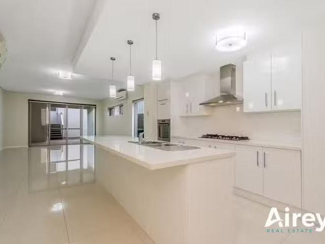 Charming 3 BR 10 Barnet Street, North Perth, WA 6006