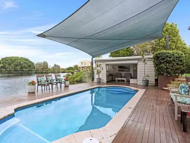 Cheap 3 BR 10 Hudson Court, Benowa, QLD 4217 House for Rent