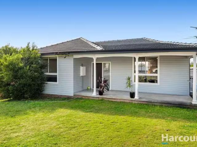 For Rent! 3 BR 10 Libya Street, Shortland, NSW 2307 House fo.