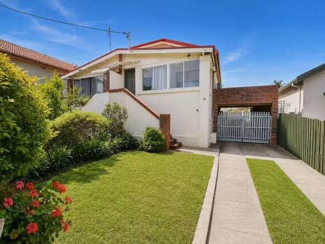 Nice 3 BR 10 Wride Street, MAROUBRA House for rent Listed by.