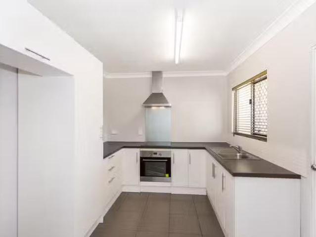 Unique 3 BR 1/191 Ross River Road, Aitkenvale, QLD 4814