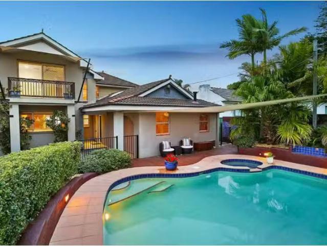 Rental! 3 BR 11A Collingwood Street, Cabarita Townhouse for re.