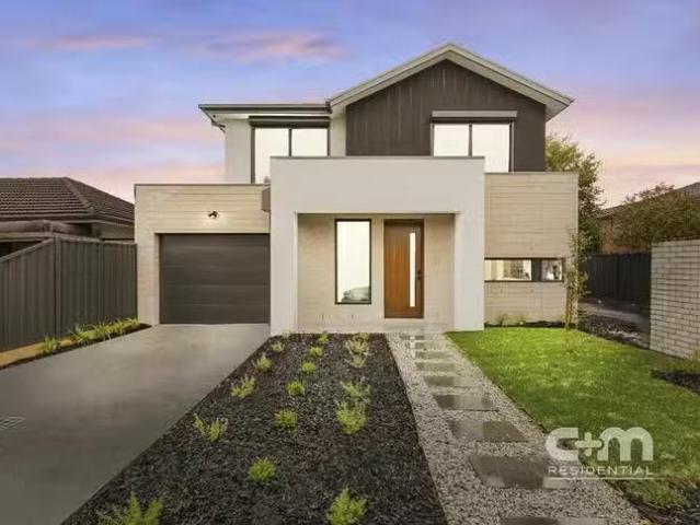 Cozy 3 BR 1/20 Quick Street, Pascoe Vale, VIC 3044