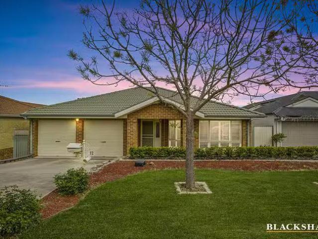 Cheap 3 BR 12 Dora Street, Jerrabomberra, NSW 2619