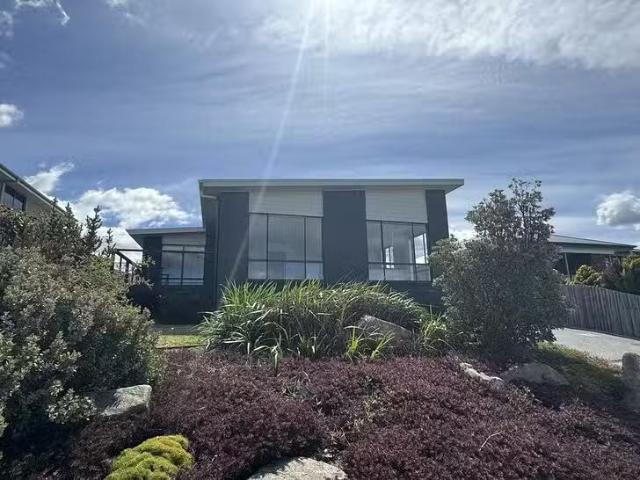 Cheap 3 BR 1/35 Horizon Drive, Sorell, TAS 7172