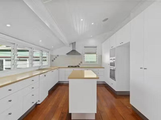 Rental! 3 BR 137 Bennetts Road, NORMAN PARK House for rent Li.