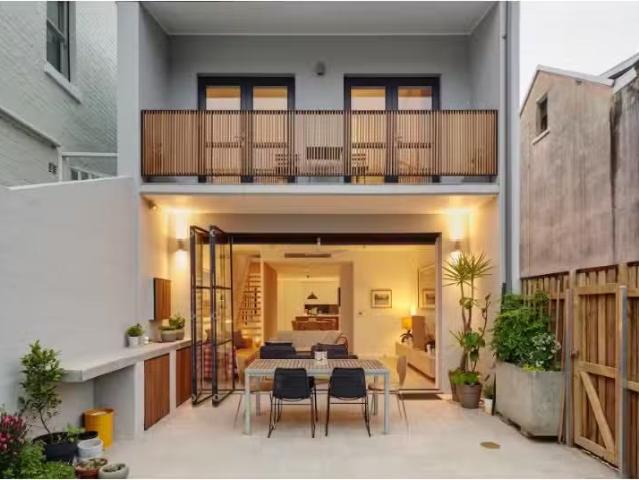 Deal! 3 BR 13 Gipps Street, Paddington House for rent Listed.