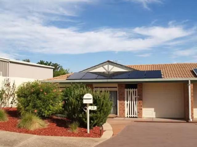 Charming 3 BR 13 Diosma Drive, MORPHETT VALE, SA 5162 House.